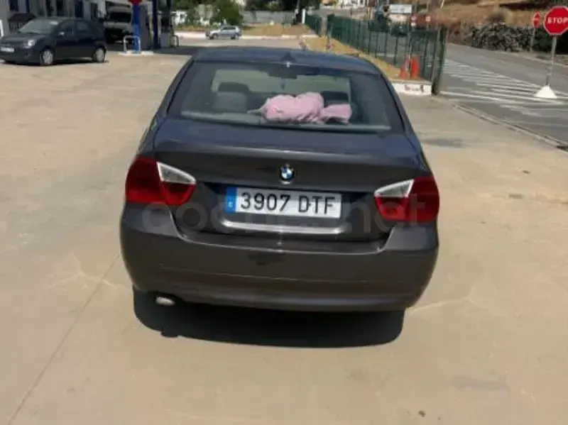 Usado BMW 320 163 CV (119 kW) 2006 Gris / plata Berlina