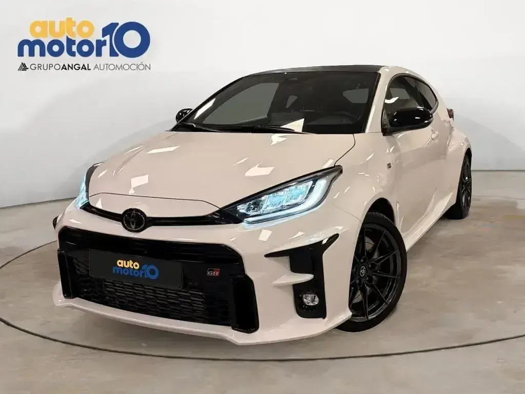 Używany Toyota Yaris 261 KM (191 kW) 2021 Hatchback