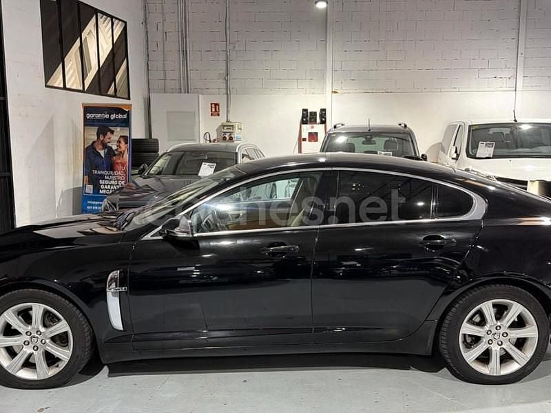 Usado Jaguar XF Luxury 272 CV (200 kW) 2009 Negro Berlina