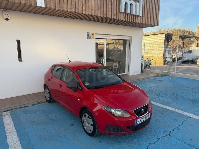 Rojo Usado 2012 Seat Ibiza Style Berlina | 4990 € (Buen precio) - Imagen 1/4