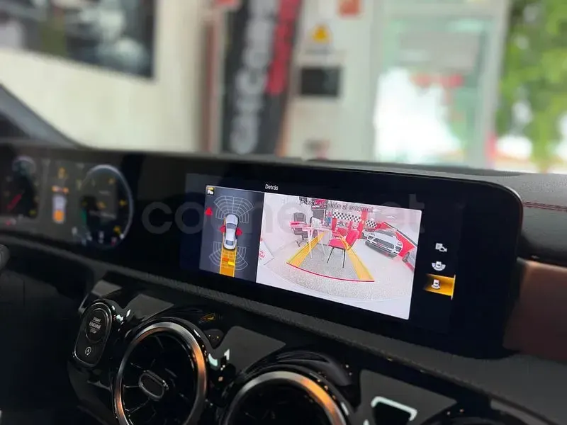 Usado Mercedes CLA200 163 CV (119 kW) 2021 Blanco Berlina