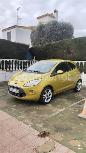 Usado Ford Ka Titanium 69 CV (50 kW) 2016 Amarillo Berlina