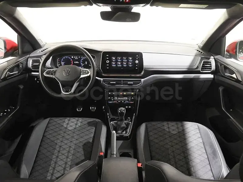 Usado VW T-Cross R-line 116 CV (85 kW) 2025 Granate SUV