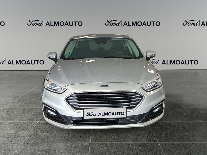 Usado Ford Mondeo Trend 150 CV (110 kW) 2020 Gris / plata Berlina