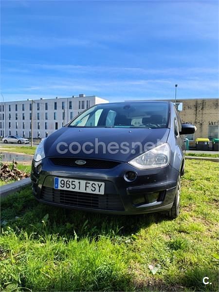 Usado Ford S-MAX Trend 145 CV (106 kW) 2007 Negro Monovolumen