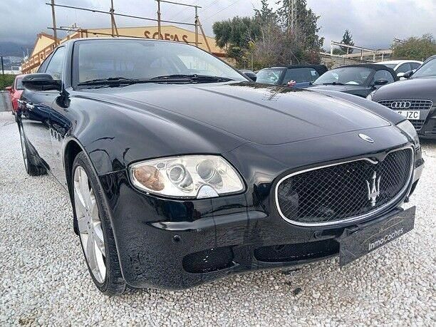 Usado Maserati Quattroporte GT 400 CV (294 kW) 2006 Negro Berlina