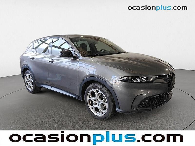 Usado Alfa Romeo Tonale Sprint 130 CV (95 kW) 2022 Gris SUV