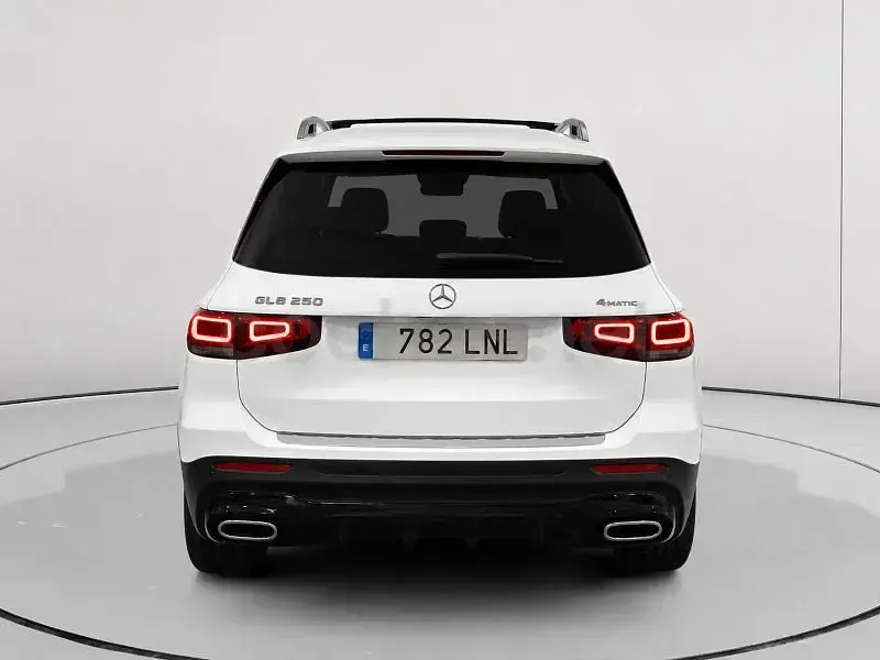 Usado Mercedes GLB250 224 CV (164 kW) 2021 Blanco SUV