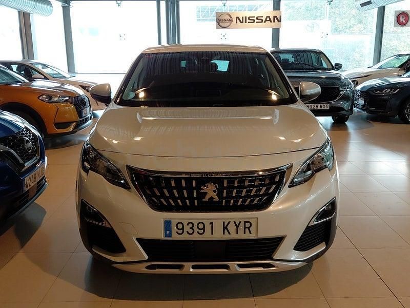 Usado Peugeot 3008 Allure 130 CV (95 kW) 2019 Blanco SUV