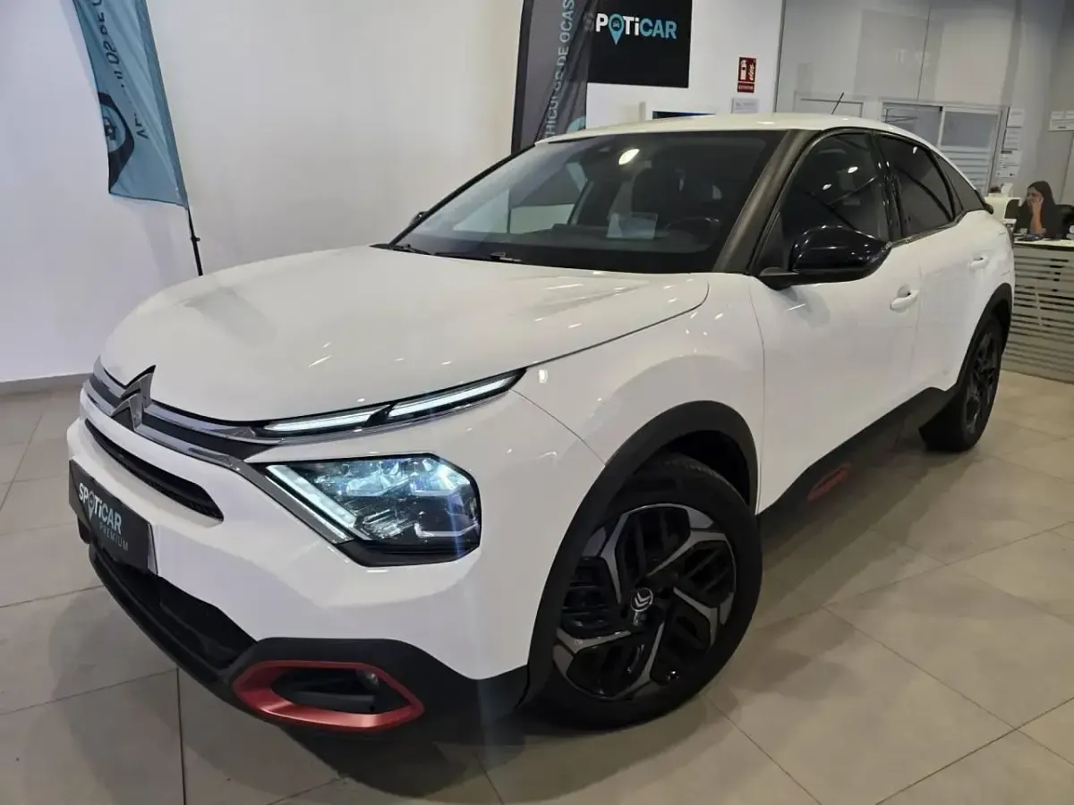 Usado Citroën C4 Feel 130 CV (95 kW) 2021 Blanco Berlina