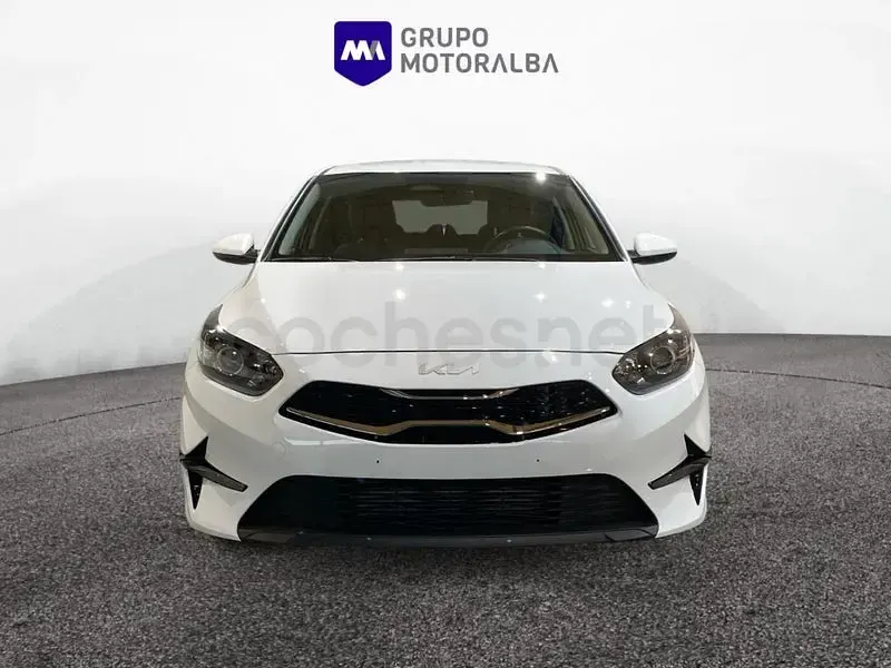 Usado Kia Ceed 100 CV (73 kW) 2024 Blanco Utilitario