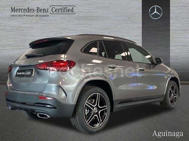 Usado Mercedes GLA200 163 CV (119 kW) 2025 Gris / plata SUV