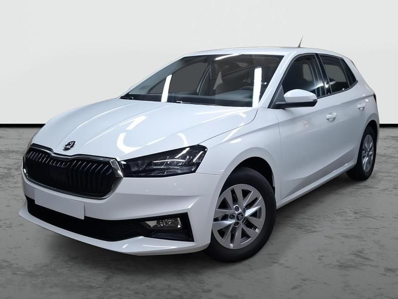 Blanco candy Nuevo 2025 Skoda Fabia Selection | 16.590 € (Precio justo) - Imagen 1/4