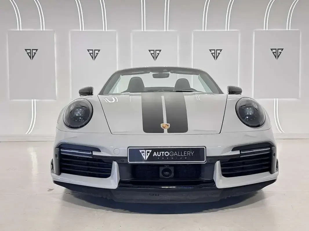 Usado Porsche 992 650 CV (478 kW) 2021 Gris Descapotable