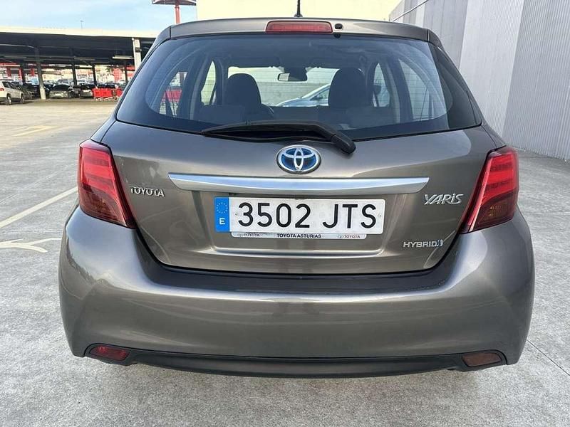 Käytetty Toyota Yaris Hybrid Active 100 HP (73 kW) 2016 Peessi Viistoperä