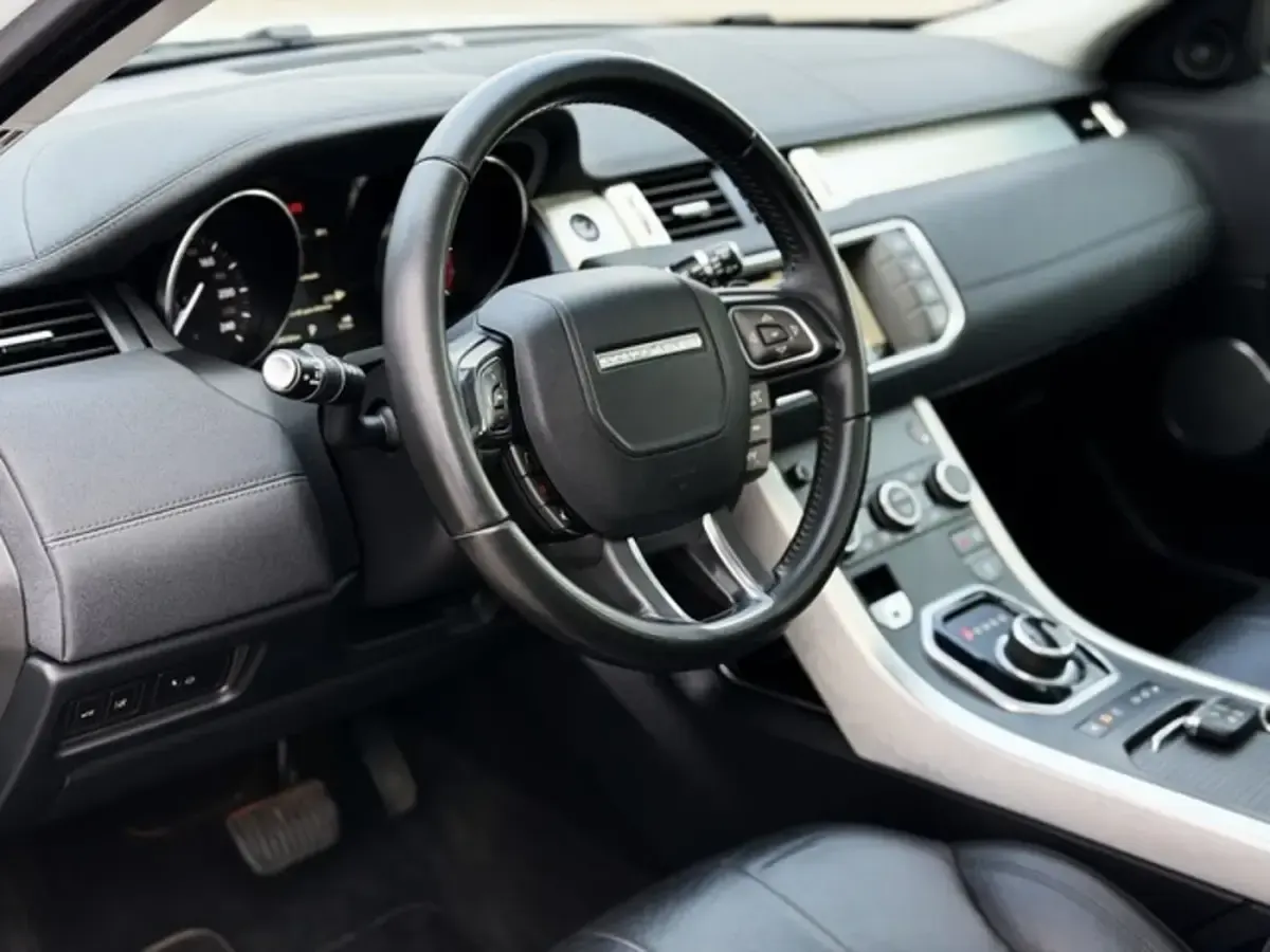 Usado Land Rover Range Rover evoque SE 150 CV (110 kW) 2018 Blanco SUV