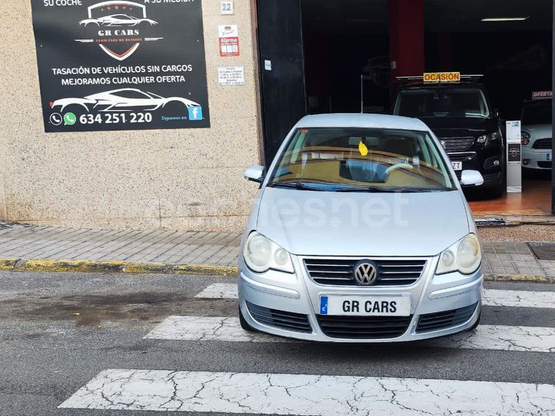 Azul Usado 2007 VW Polo Advance Berlina | 3990 € (Precio justo) - Imagen 1/4