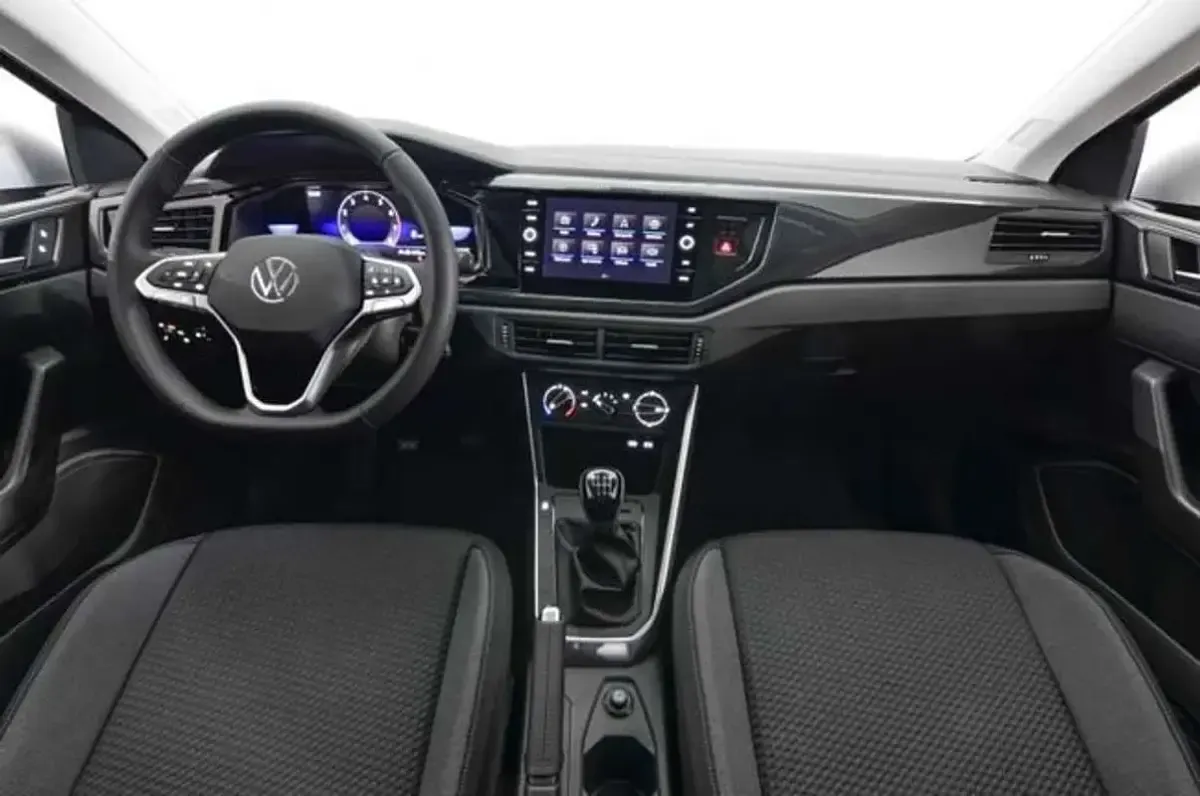 Usado VW Taigo Design 95 CV (69 kW) 2022 Plateado SUV