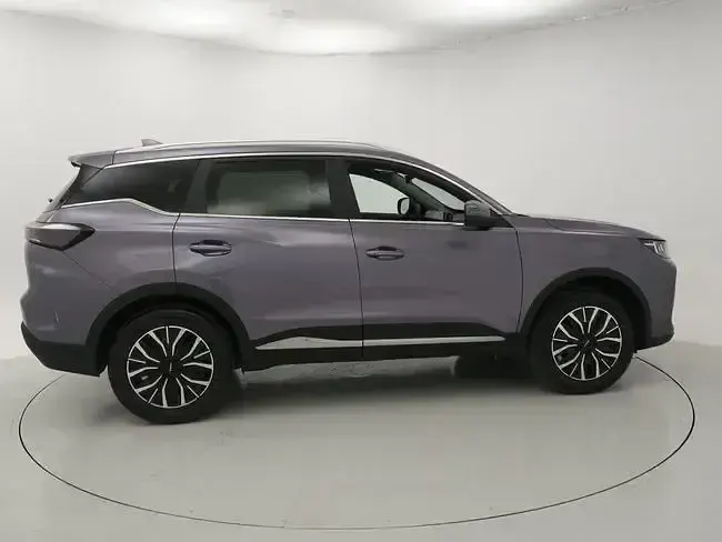 Usado Ebro s700 Luxury 224 CV (164 kW) 2026 Gris SUV