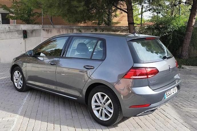 Usado VW Golf VII Advance 150 HP (110 kW) 2020