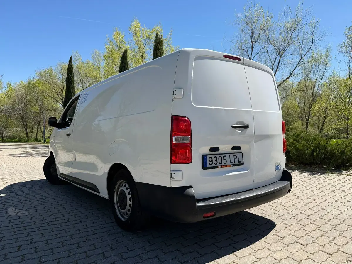 Usado Opel Vivaro-e Combi 100 kW (136 CV) 2021 Blanco Van