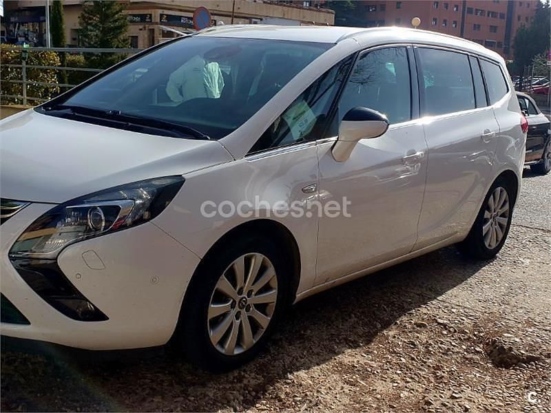 Usado Opel Zafira Tourer Excellence 140 CV (102 kW) 2016 Blanco Monovolumen