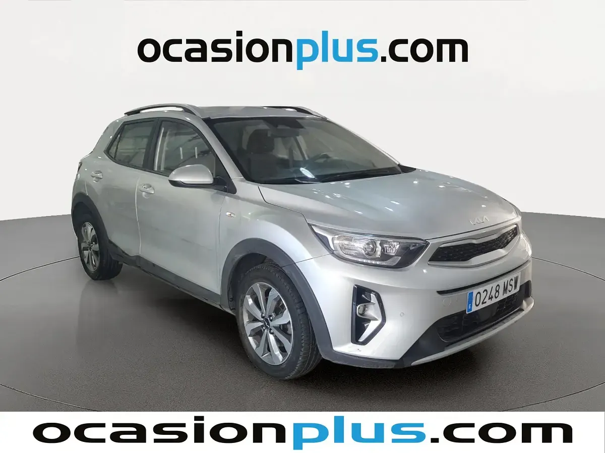 Usado Kia Stonic 101 CV (74 kW) 2024 Blanco SUV