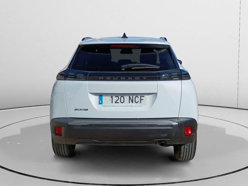 Usado Peugeot 2008 Allure 101 CV (74 kW) 2025 Blanco SUV