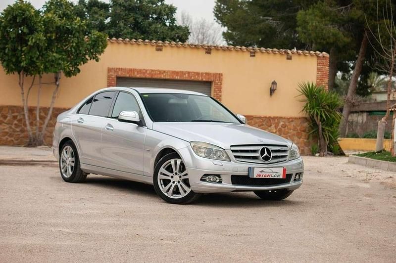 Usado Mercedes C320 Avantgarde 224 CV (164 kW) 2008 Negro Berlina