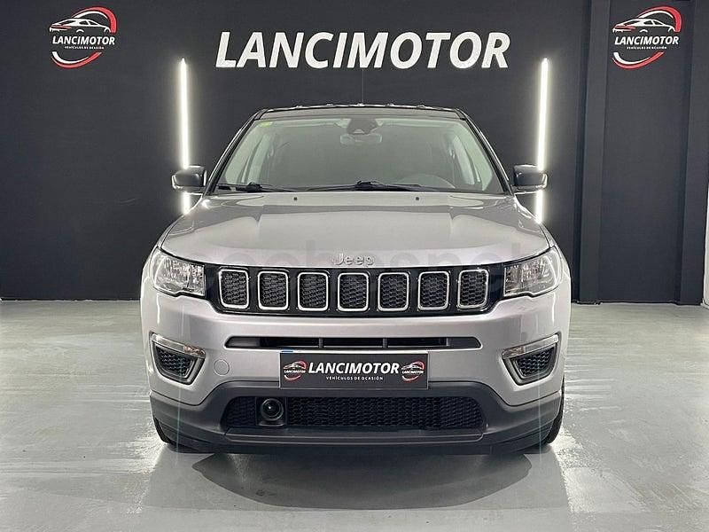Usado Jeep Compass Longitude 140 CV (102 kW) 2018 Gris / plata SUV