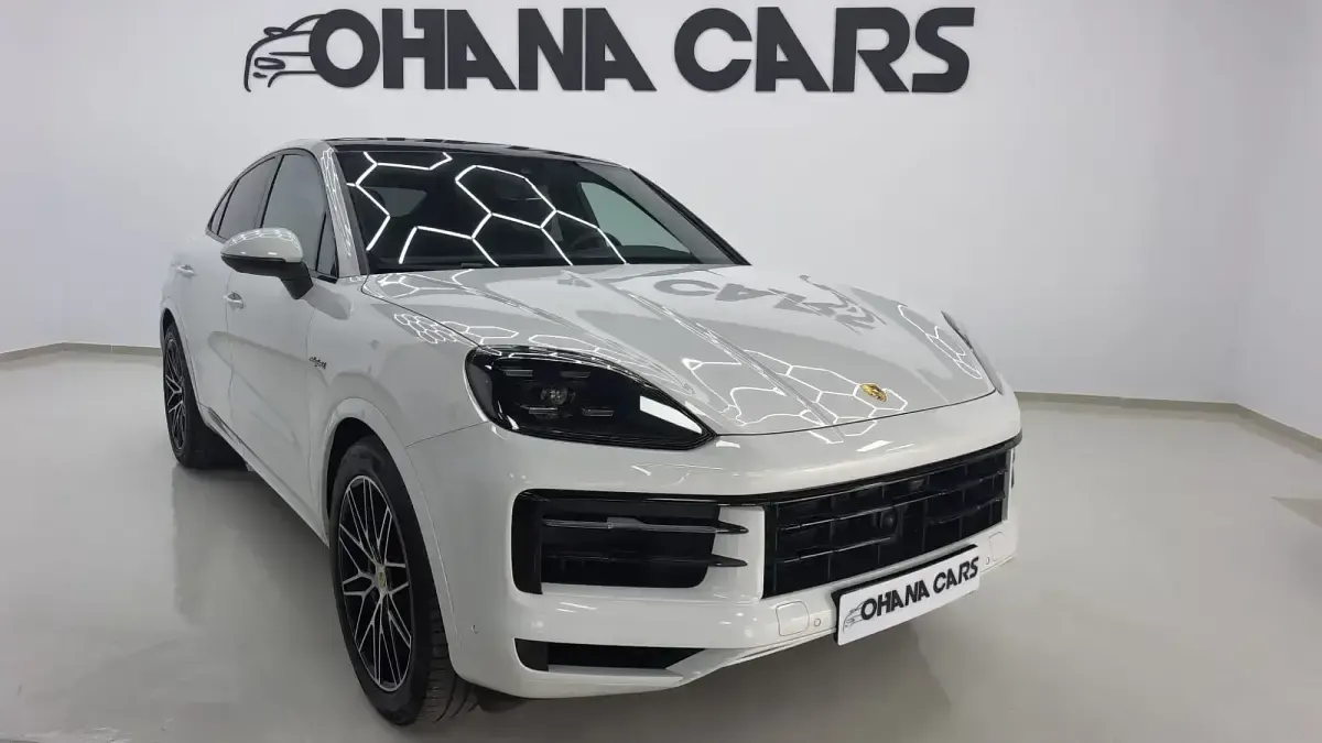 Käytetty Porsche Cayenne 470 HP (345 kW) 2023 Katumaasturi
