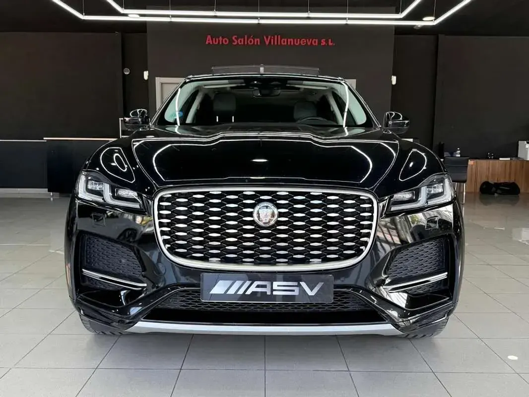 Usado Jaguar F-Pace R-Dynamic 204 CV (150 kW) 2023 Negro SUV