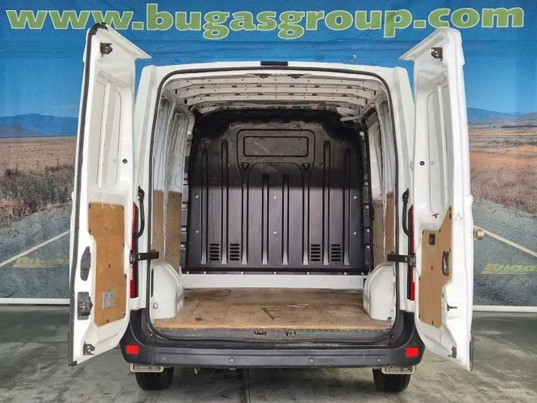 Usado Renault Master 125 CV (91 kW) 2017 Blanco Van