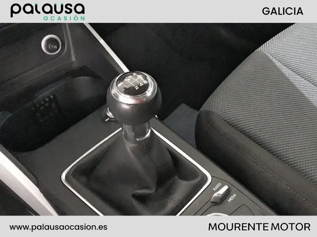 Usado Audi Q2 116 CV (85 kW) 2019 Blanco SUV