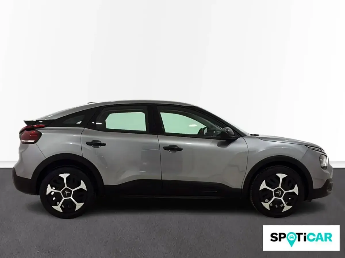 Begagnad Citroën C4 Feel 130 HK (95 kW) 2021 Grå Sedan