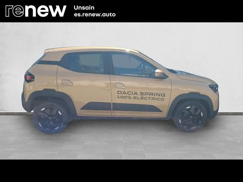 Usado Dacia Spring Extreme 47 kW (65 CV) 2025 Marrón Utilitario
