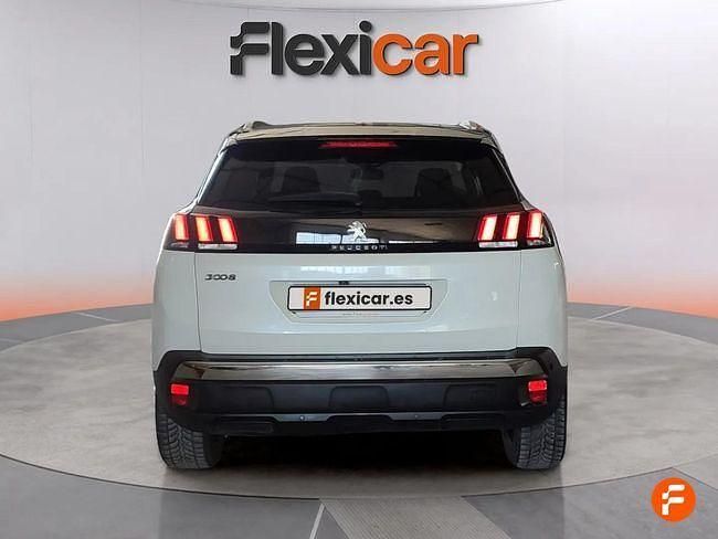 Usado Peugeot 3008 Allure 130 CV (95 kW) 2018 Blanco SUV