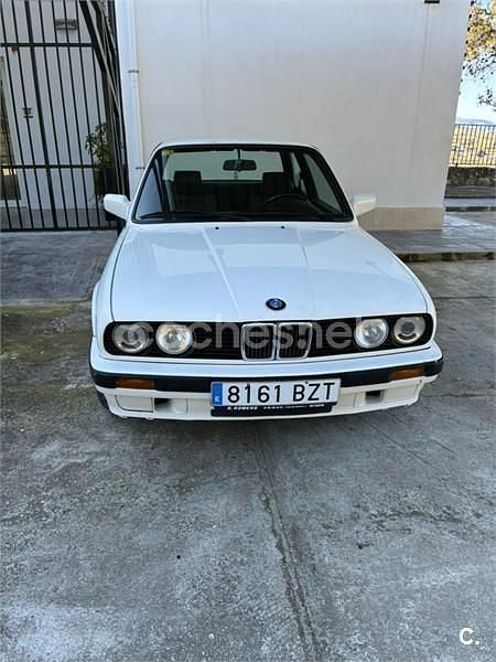 Usado BMW 318 136 CV (100 kW) 1990 Blanco Berlina