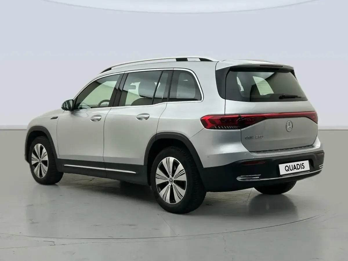 Usado Mercedes EQB250 139 kW (190 CV) 2022 Gris plata SUV