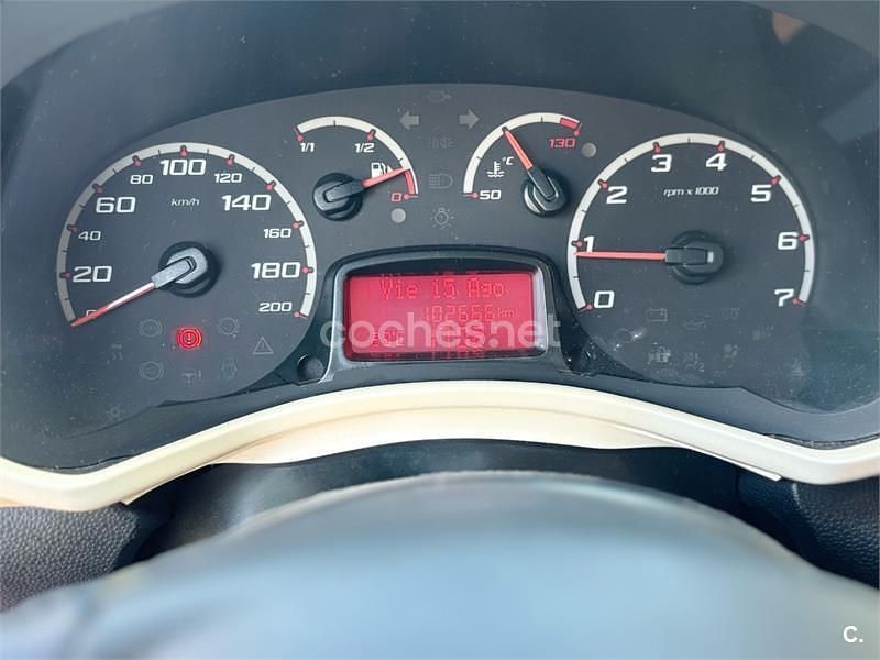 Rojo Usado 2009 Ford Ka Titanium Utilitario | 3250 € (Buen precio) - Imagen 1/4
