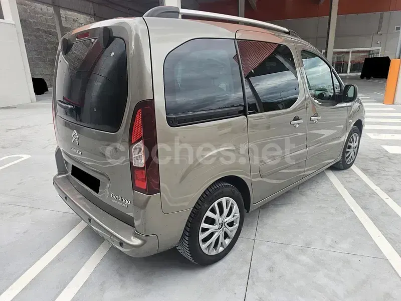 Usado Citroën Berlingo Feel 100 CV (73 kW) 2017 Beige Monovolumen