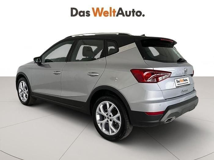 Gris plata Usado 2024 Seat Arona FR SUV | 20.990 € (Precio justo) - Imagen 1/4