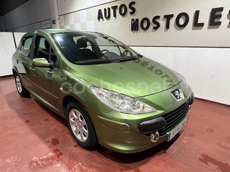Verde Usado 2005 Peugeot 307 Berlina | 2750 € (Precio justo) - Imagen 1/4