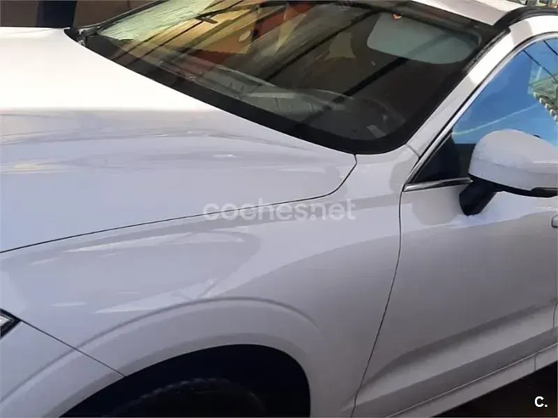 Usado Volvo XC60 Momentum 197 CV (144 kW) 2021 Blanco SUV