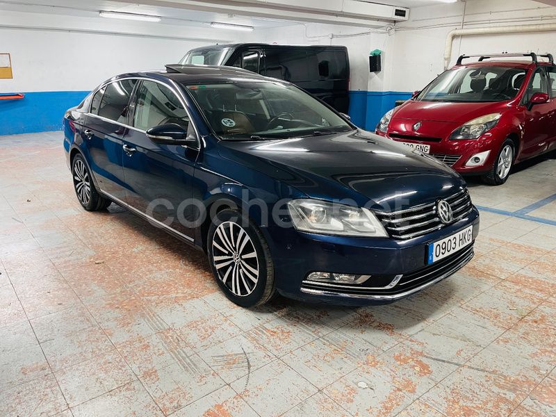 Azul Usado 2012 VW Passat Highline Berlina | 6990 € (Precio justo) - Imagen 1/4