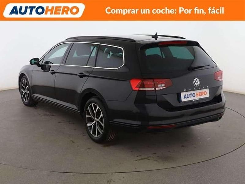 Usado VW Passat Business 150 CV (110 kW) 2020 Negro Familiar
