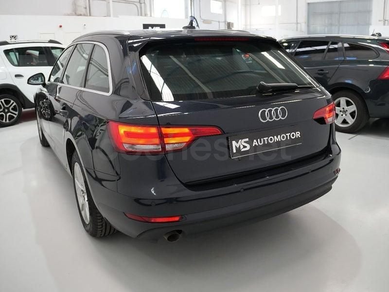 Usado Audi A4 Premium 150 CV (110 kW) 2017 Azul Familiar