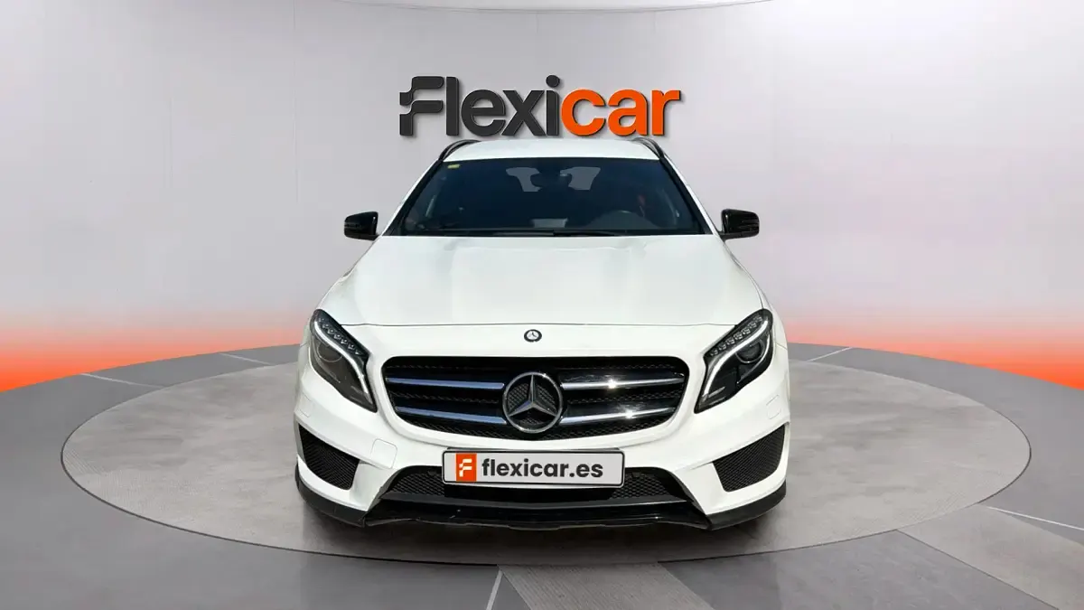 Usado Mercedes GLA200 AMG line 156 CV (114 kW) 2015 Blanco SUV