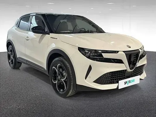 Usado Alfa Romeo Junior Ti 145 CV (106 kW) 2026 SUV