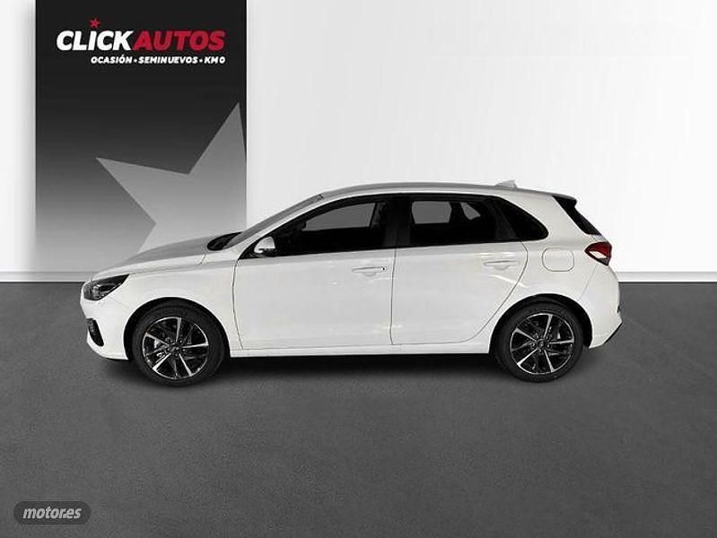 Usado Hyundai i30 110 CV (80 kW) 2024 Blanco
